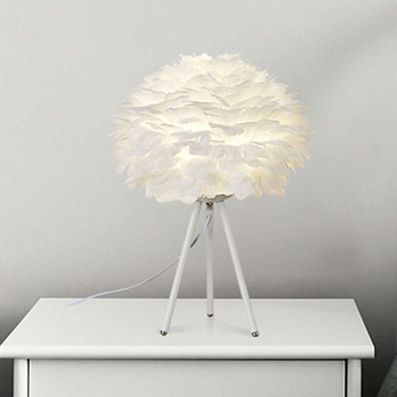 Minimalistic Spherical Night Lamp Feather 1-Head Bedside Table Light with Tripod