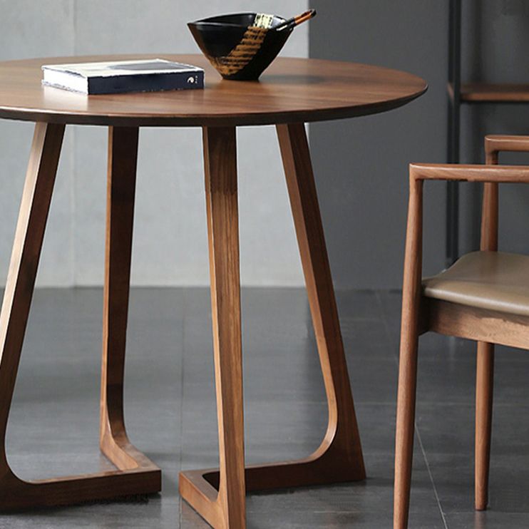 Table à manger en bois rond