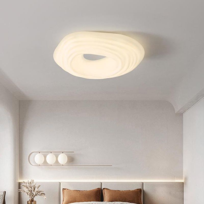 White Shaded Flush Mount Lighting Modernism LED Ceiling Light for Foyer