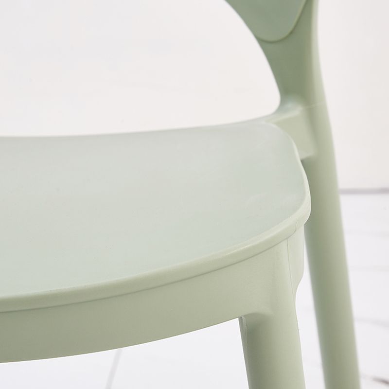 Scandinavian Milk Tea Shop Stacking Side Chair Matte Finish Plastic Dining Chair