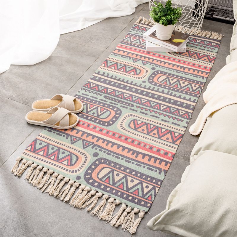 Relaxing Multi Color Retro Rug Cotton Patterned Carpet Machine Washable Indoor Rug with Tassel for Decor