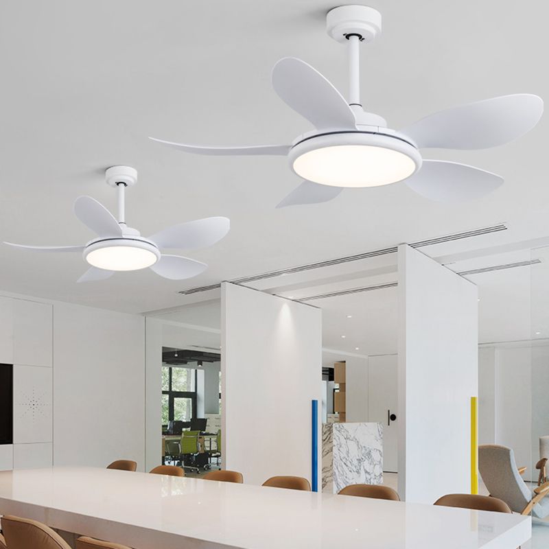 Nordic Style LED Ceiling Fan Lamp 5-Blade Fan Lighting for Living Room