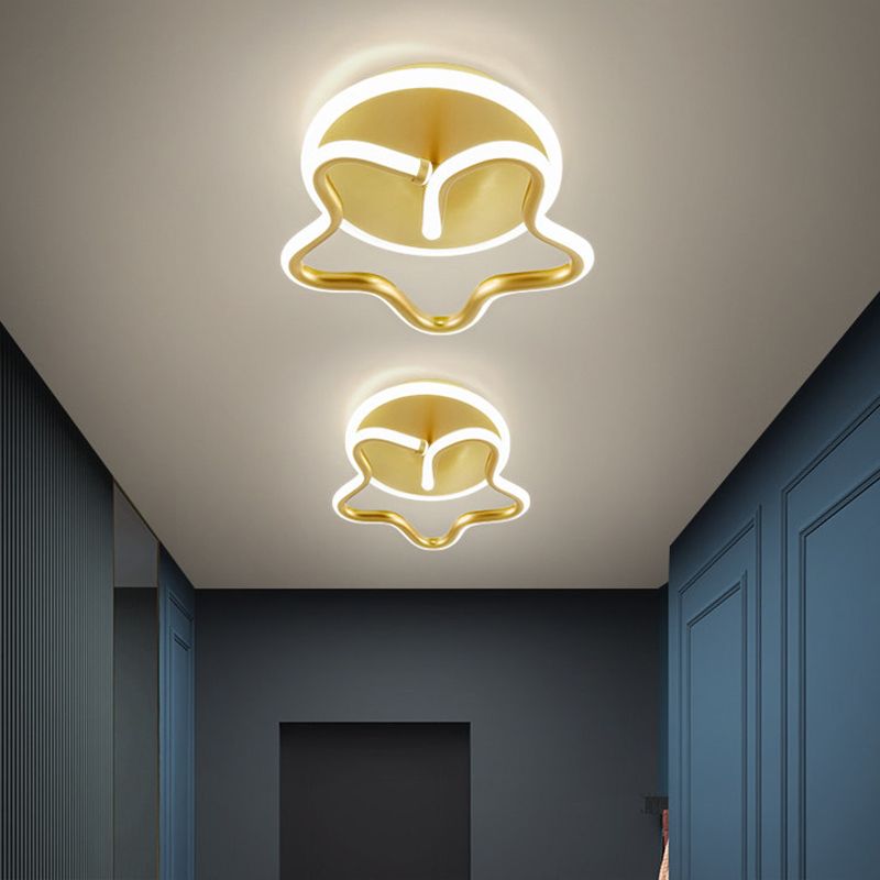 Star Acrylic Ceiling Lighting Minimalism White/Gold/Coffee LED Semi Flush Mount Lamp in Warm/White Light for Hallway