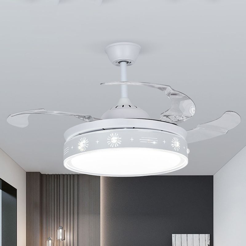 42 "brede moderne LED Semi Flush Light Witte Drumhangende ventilatorverlichting met metalen schaduw, 3 messen