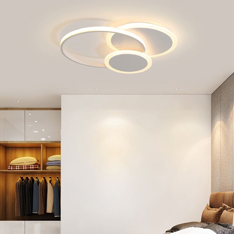 3-Light LED Flush Mount Modern Metal Circle Ceiling Mounted Fixture for Bedroom