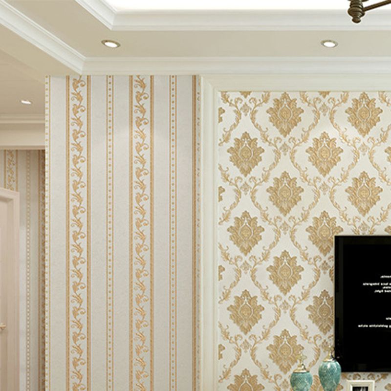 Beige 20.5-inch x 31-foot Vinyl Water-Resistant Damasque Wallpaper