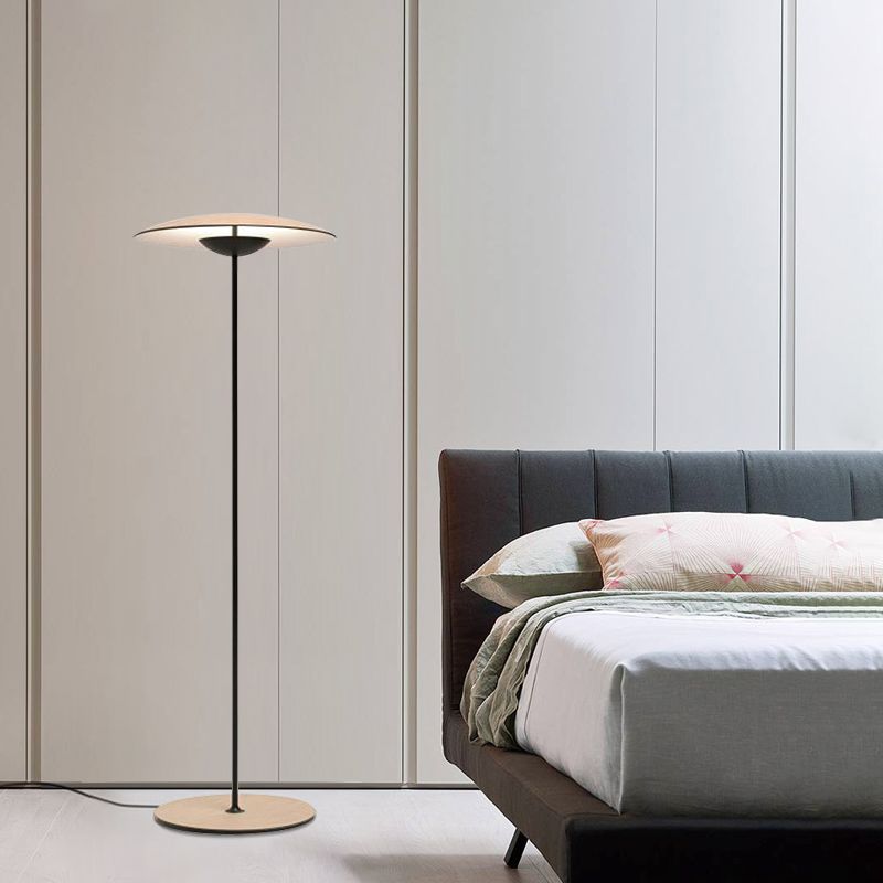 Flying Saucer Bedside Floor Light Metal Creative Minimalist LED Standing Floor Lamp