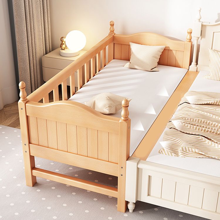 Traditional Solid Wood Nursery Bed Natural Baby Crib with Guardrail