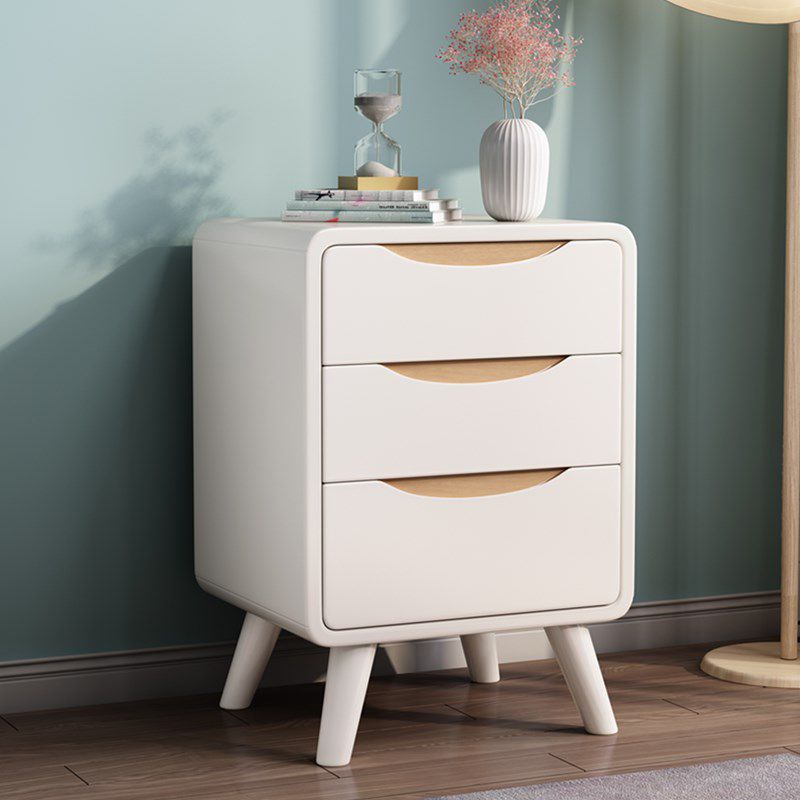 Rubberwood Nursery Nightstand with 3 Drawers Modern Nightstand Kids