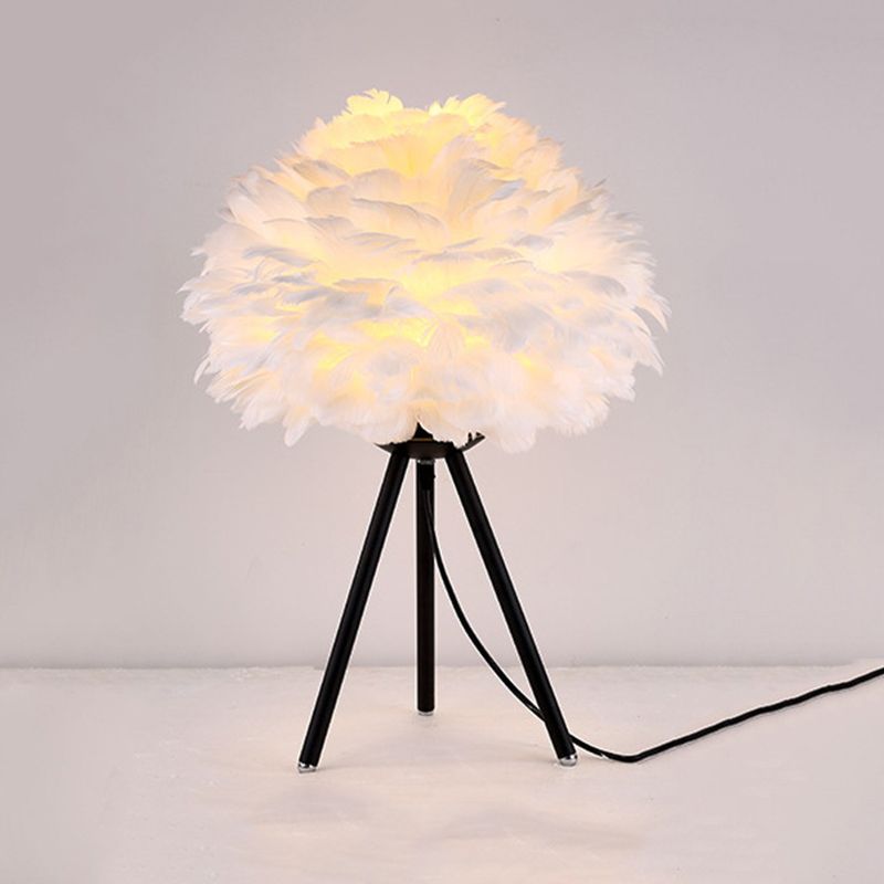 Minimalistic Spherical Night Lamp Feather 1-Head Bedside Table Light with Tripod