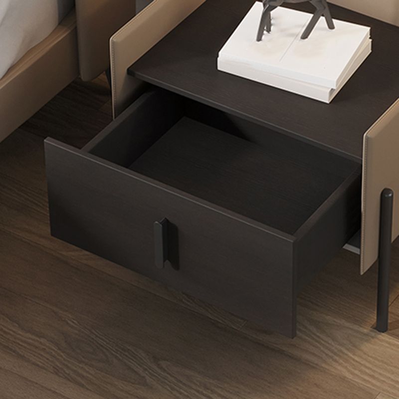 Modern Faux Leather Nightstand Solid Wood Nightstand with 1 Drawer