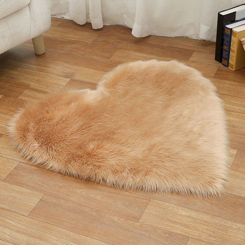 Loving Heart Shaped Plain Rug Multi-Color Comfort Rug Synthetic Wool Stain Resistant Non-Slip Pet Friendly Carpet for Girls Room