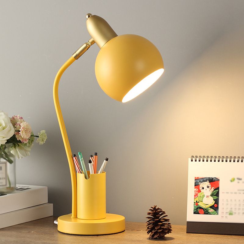 4 Color Optional Macaroon Style Desk Lamp Metal Dome Shade Studying Room Lighting Fixture with Pen Holder Design