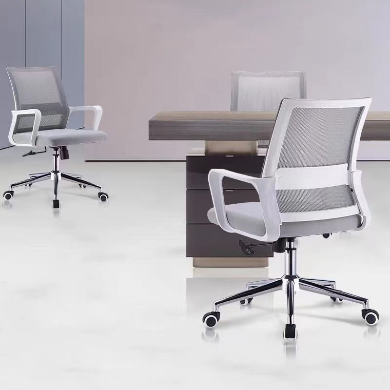 Modern Fixed Arms Conference Chair Mesh Seat and Back Chair for Office