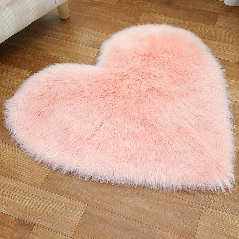 Loving Heart Shaped Plain Rug Multi-Color Comfort Rug Synthetic Wool Stain Resistant Non-Slip Pet Friendly Carpet for Girls Room