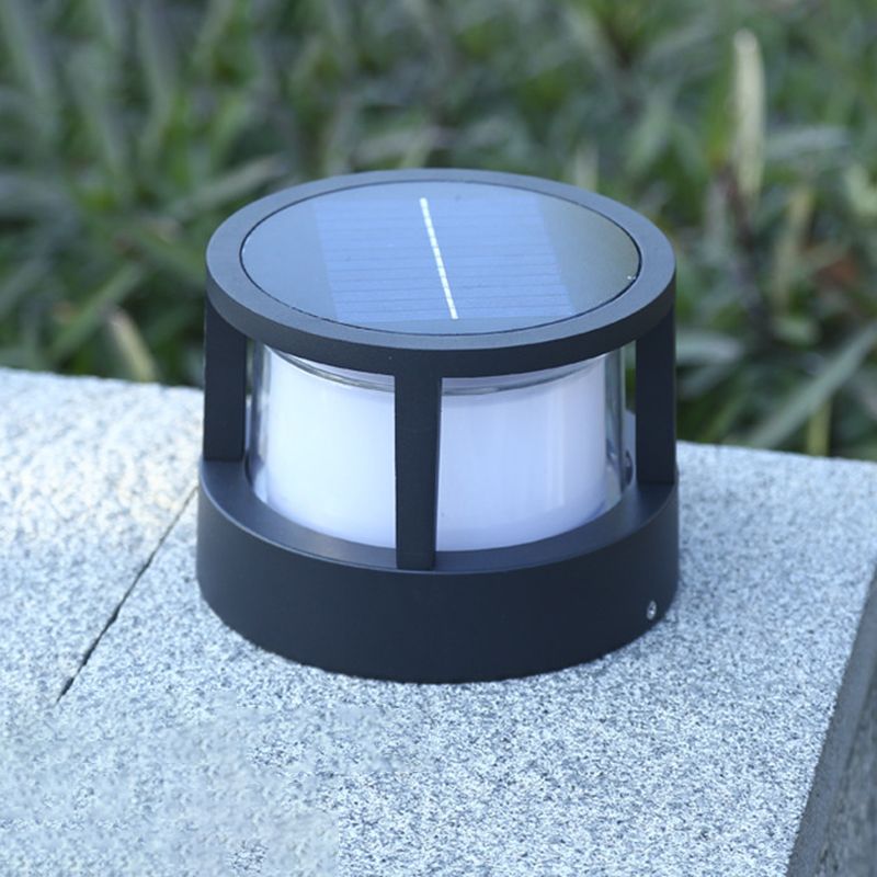 Modern Simple Metal Outdoor Light Geometry Shape Solar Energy Pillar Lamp for Outdoor