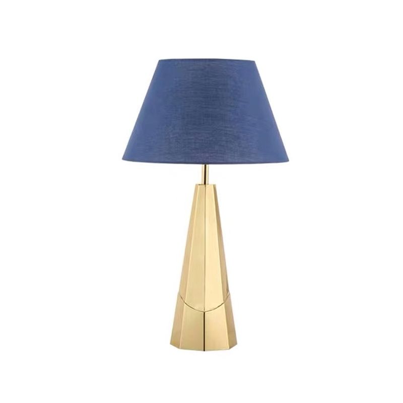 Empire Shade Fabric Nightstand Light Lampada da tavolo in metallo blu post-moderno per soggiorno per soggiorno