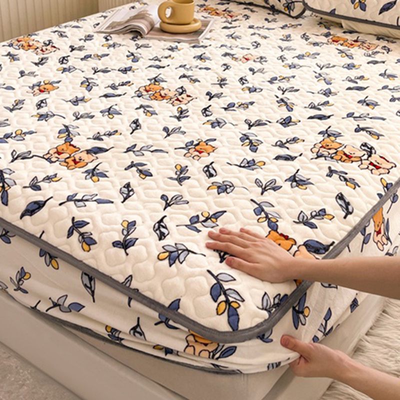 Cartoon Patterned Fitted Sheet Flannel Soft Breathable Fitted Sheet Set