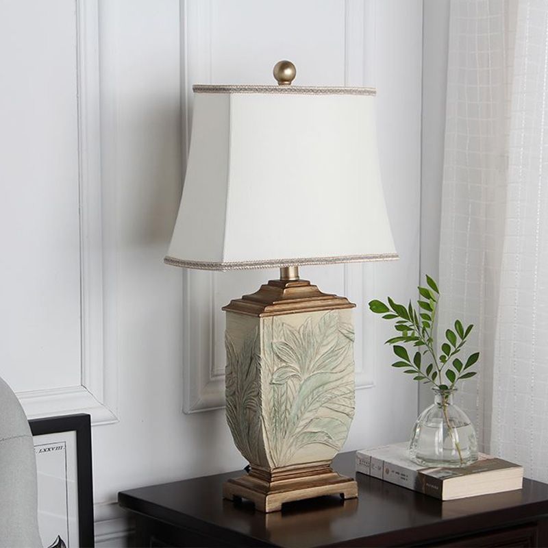 1 Light Flared Shade Table Lamp Vintage Style White Fabric Desk Light for Guest Room