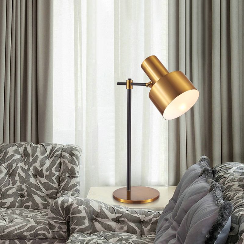 1-Light Living Room Night Lamp Simple Gold Table Lighting with Cylindrical Metal Shade