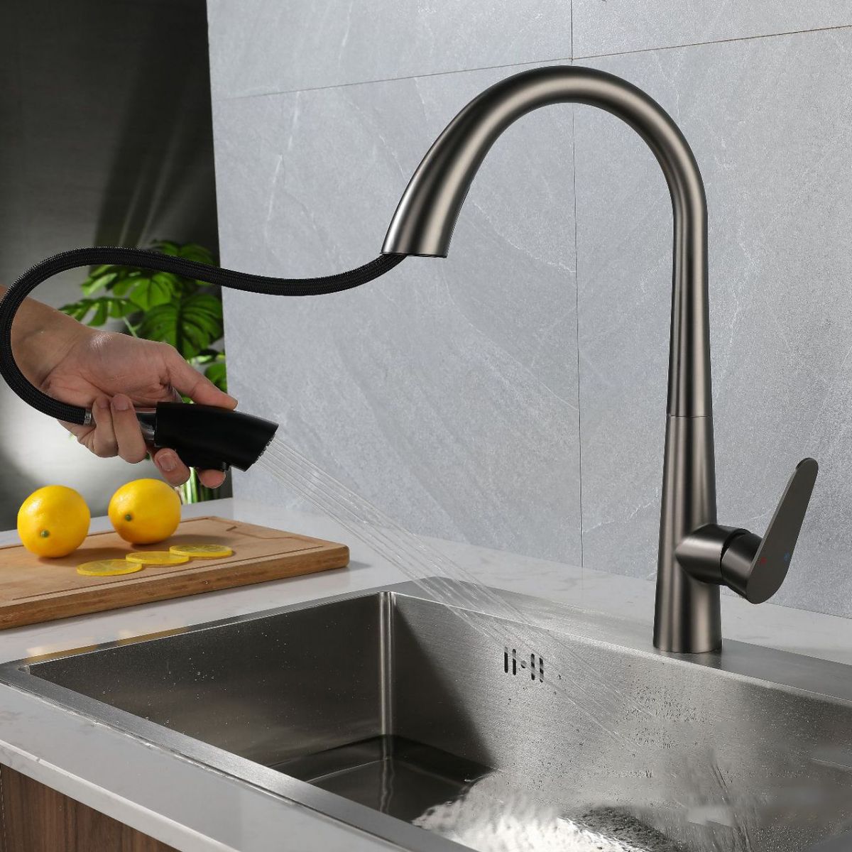 Modern Kitchen Faucet Stainless Steel Single Handle Retractable High Arc Kitchen Faucet