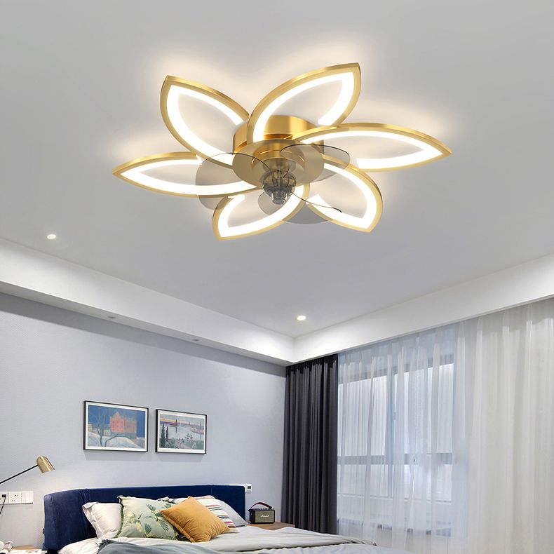 Modern Style LED Fan Light Metal Geometric Flush Mount Light for Living Room