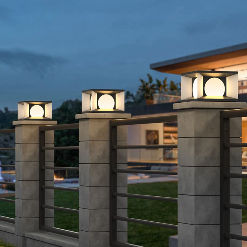 Nordic Style Metal Outdoor Light Geometry Shape Solar Energy Pillar Lamp for Outdoor