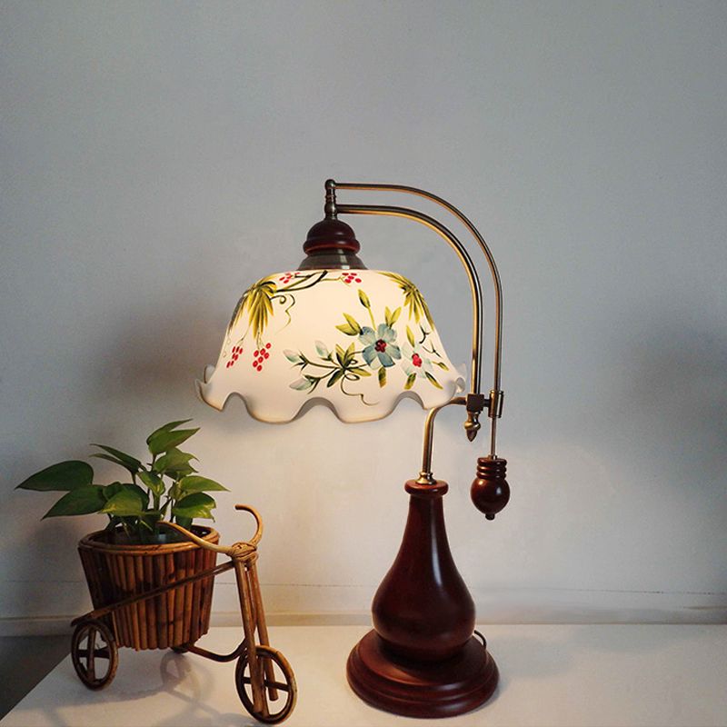 Wood Red Brown Nightstand Lamp Curving Single Pastoral Table Light with Ruffle Stained Glass Shade