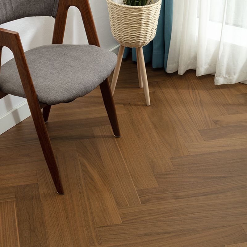 Modern Laminate Floor Wood Click-Lock Slip Resistant Laminate Flooring