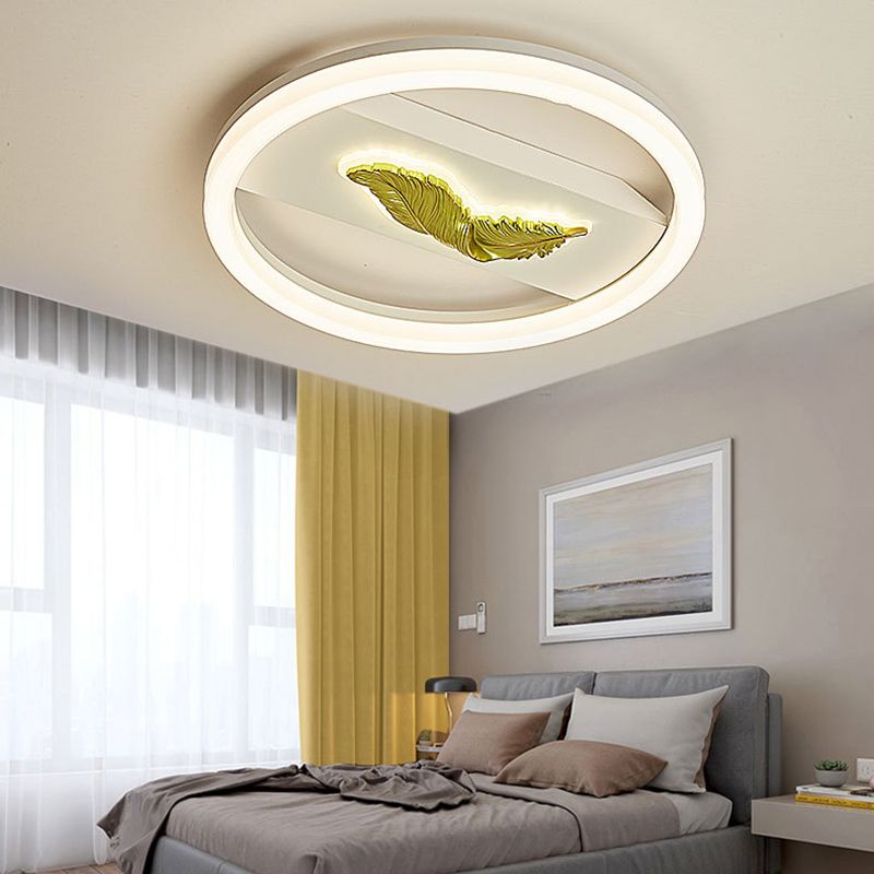 Circular Flush Mount Fixture Modern Metal Flush Light in White