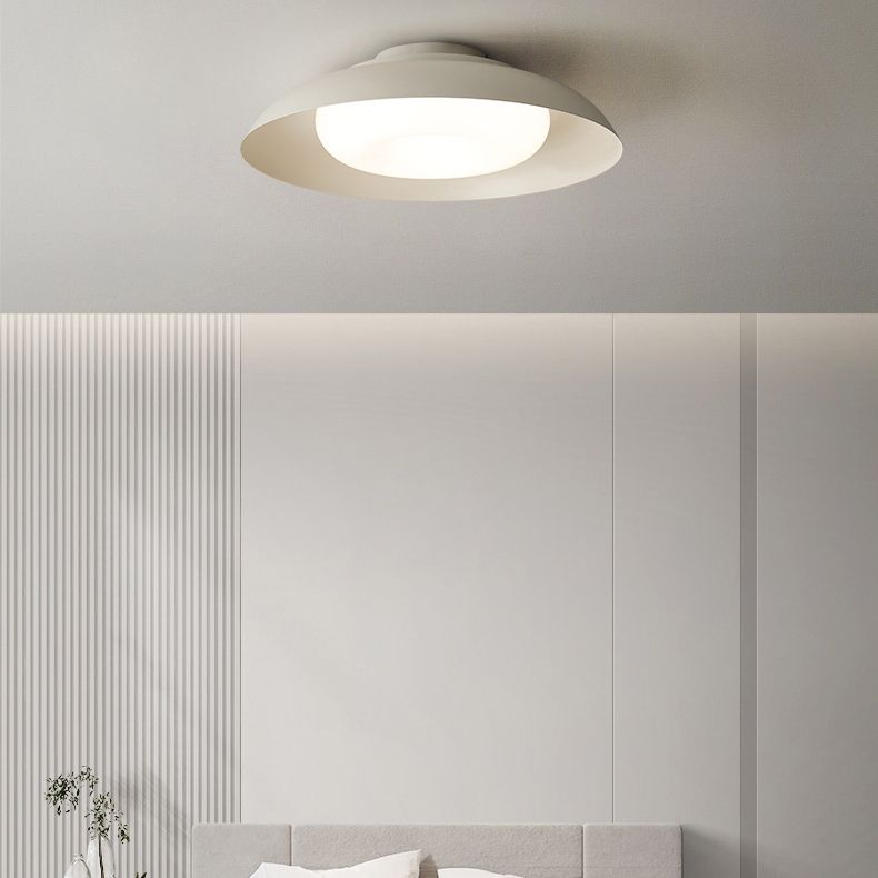 Modern Metal Flush Mount Circle Shape Ceiling Light with Plastic Shade for Living Room