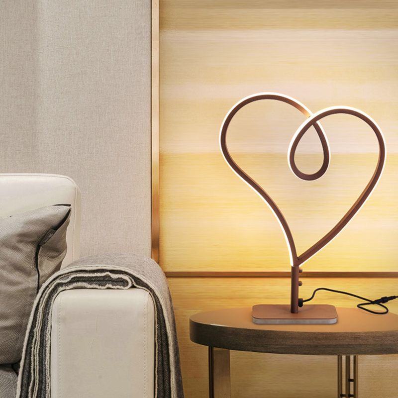 Simple LED Night Lighting Coffee Loving Heart Reading Desk Lamp with Metal Shade in Warm/White Light