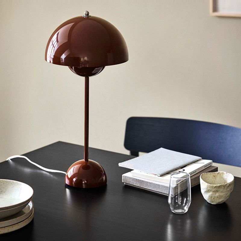 Modern Nordic Table Lamp 1-Light Dome Metal Table Light for Study Room