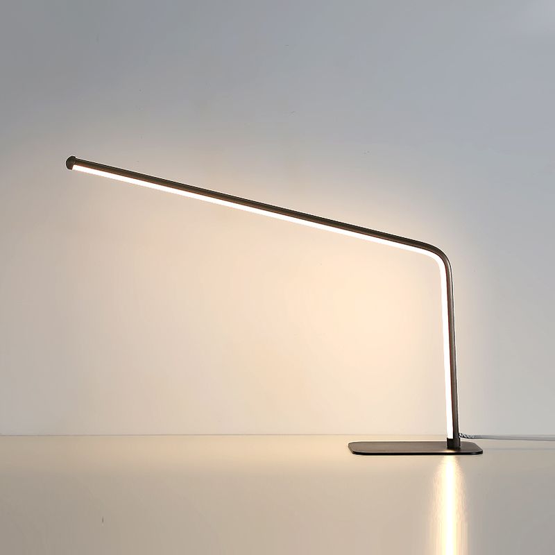 Nordic Style LED Table Lamp Modern Style Desk Lamp for Study Bedroom