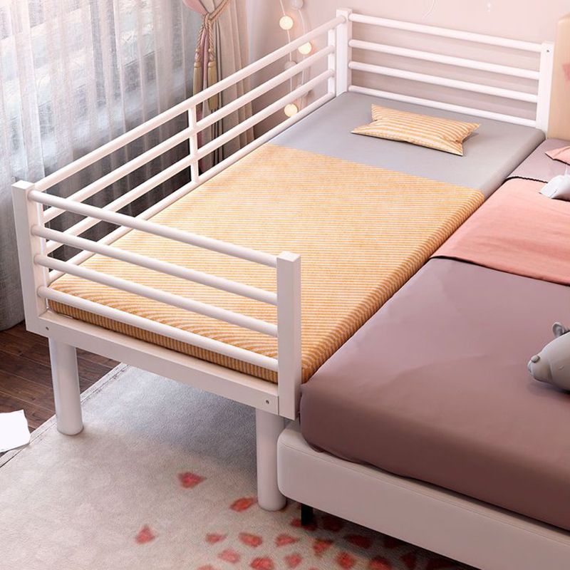 Scandinavian Style Metal Kid Bed White Daybed with Guardrail