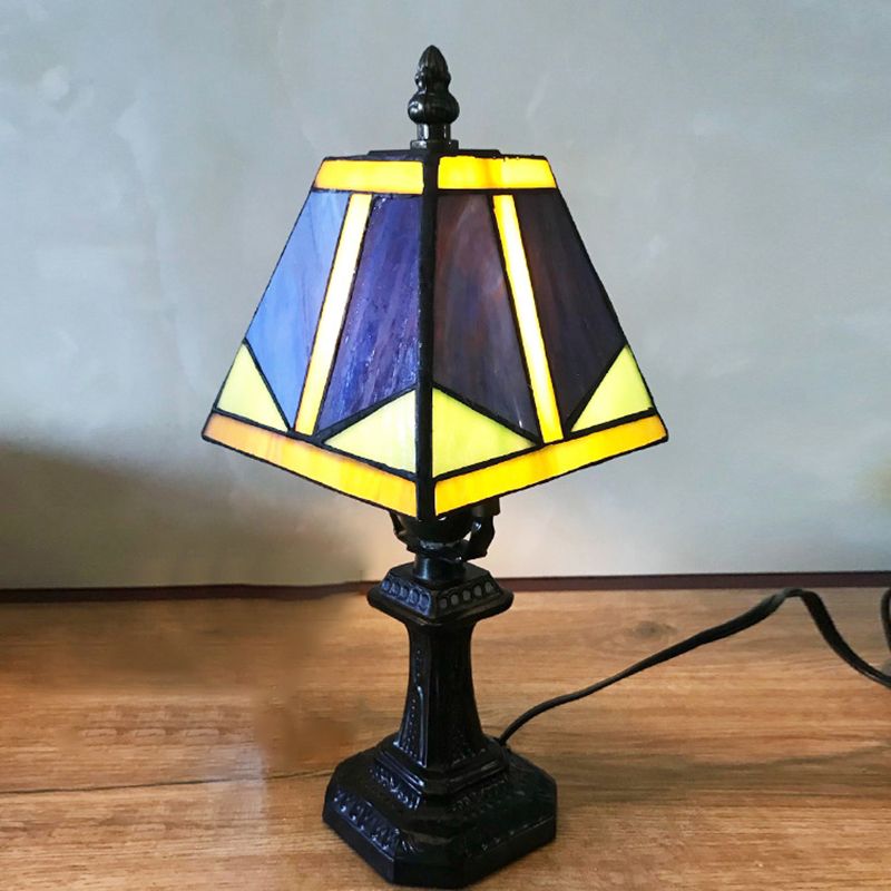 1 Light Craftsman Desk Light Tiffany Classic Glass Reading Light in Blue/White para iluminación de dormitorio