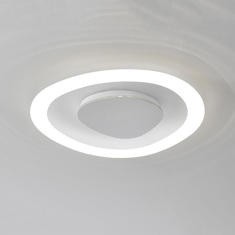 Single Modernism White Flush Mount Lighting LED Ceiling Light for Bedroom