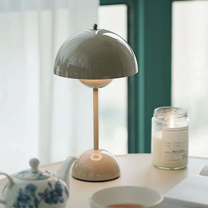 Domed Table Light Simplicity Style Metal Night Table Lamp for Bedside