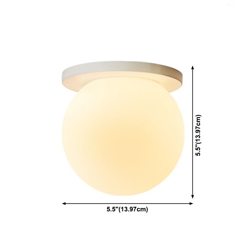 Glaskugel-Einbauleuchte im modernen, prägnanten Stil, Deckenleuchte aus lackiertem Eisen in Weiß