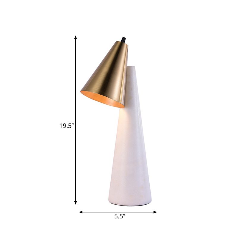 Weiße konische Tischbeleuchtung minimalist 1 leichter Marmor Nachttischlampe mit Metallschatten