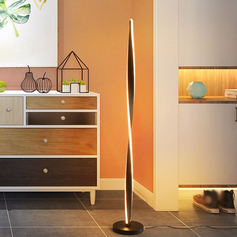 Simplicity Linear Standing Lamp Creative Metal Living Room LED Floor Light