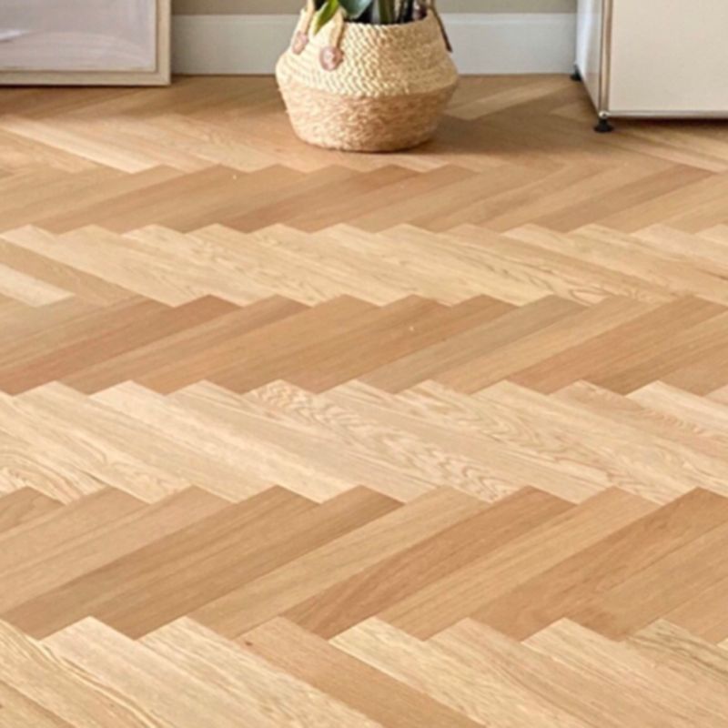 Click-Locking Plank Flooring Solid Wood Contemporary Hardwood Deck Tiles