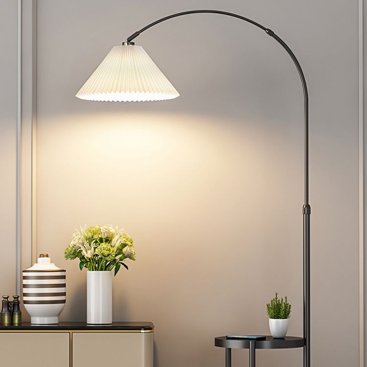 Nordic Style Eisenstock -Lampt -Stofftuch -Schattenlampe Bodenlicht mit Tee Tisch für Wohnzimmer