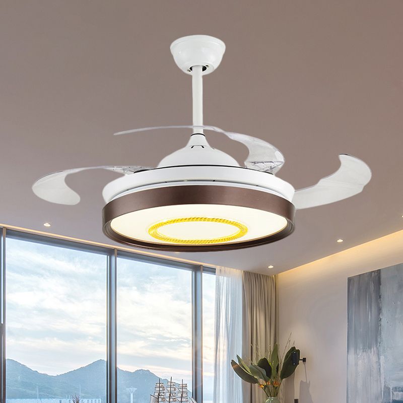 Bruin/wit/gouden ronde semi -spoelige Noordse stijl 42,5 "W LED Acrylhangende ventilatorverlichting met 4 messen