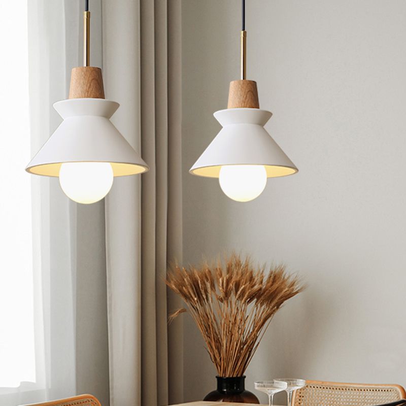 Wooden Hanging Light Modern Style Pendant Lighting Fixture for Dining Room