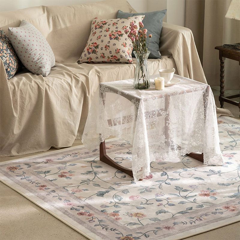 Simple White Tone Victorian Rug Polyester Floral Pattern Area Rug Non-Slip Backing Carpet for Living Room