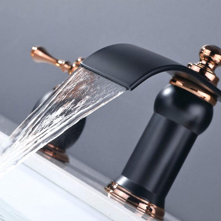 Traditional Faucet Deck Mounted Bathroom Faucet with Double Handle