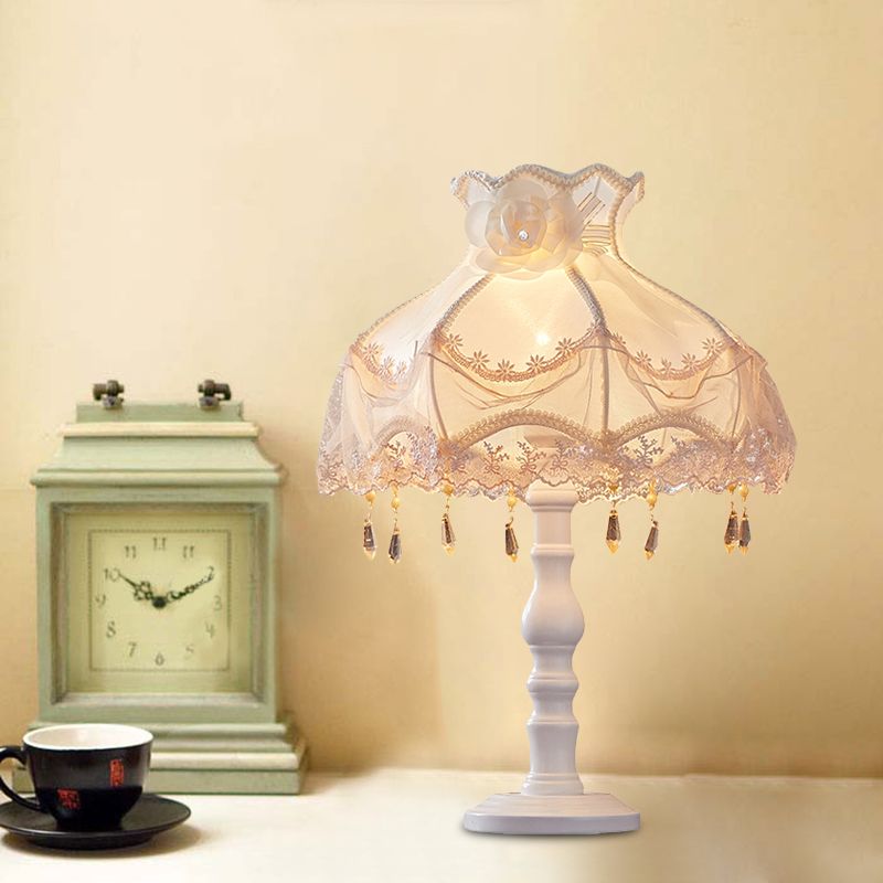 Flower/Lace Fabric Nightstand Light European 1-Head White Night Table Lighting with Draping for Living Room