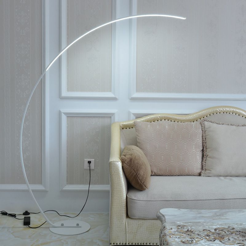 Metal Camber Shape Floor Lighting Modern 1-Light Floor Light for Living Room