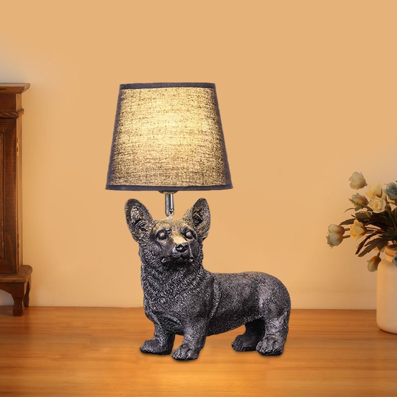 Sitting/Standing Dog Night Table Light Creative Resin 1 Head Black Table Lighting with Barrel Fabric Shade for Bedroom